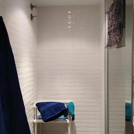 Apartamento Cerca De La Playa Con Parking